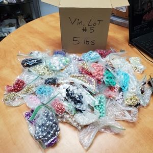 5 lbs vintage jewelry lot 5 - All necklaces